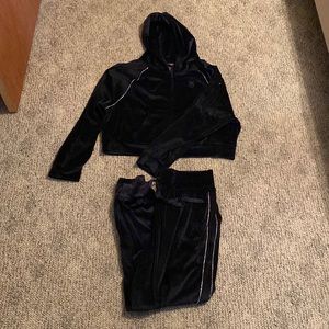 VICTORIA’S SECRET Velvet Matching Set